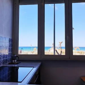 Appartamento Fronte Mare A Venetico